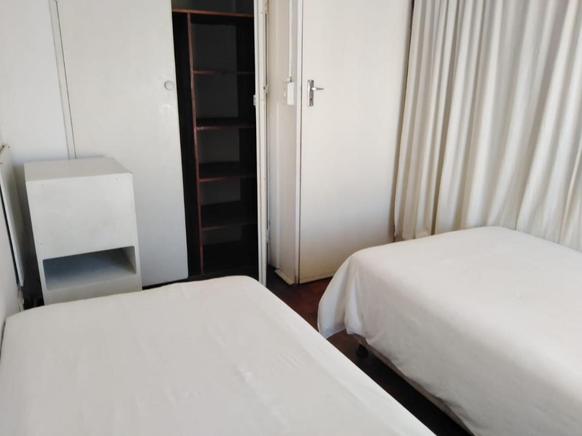 Accoustix Backpackers Hostel Йоганнесбурґ Екстер'єр фото