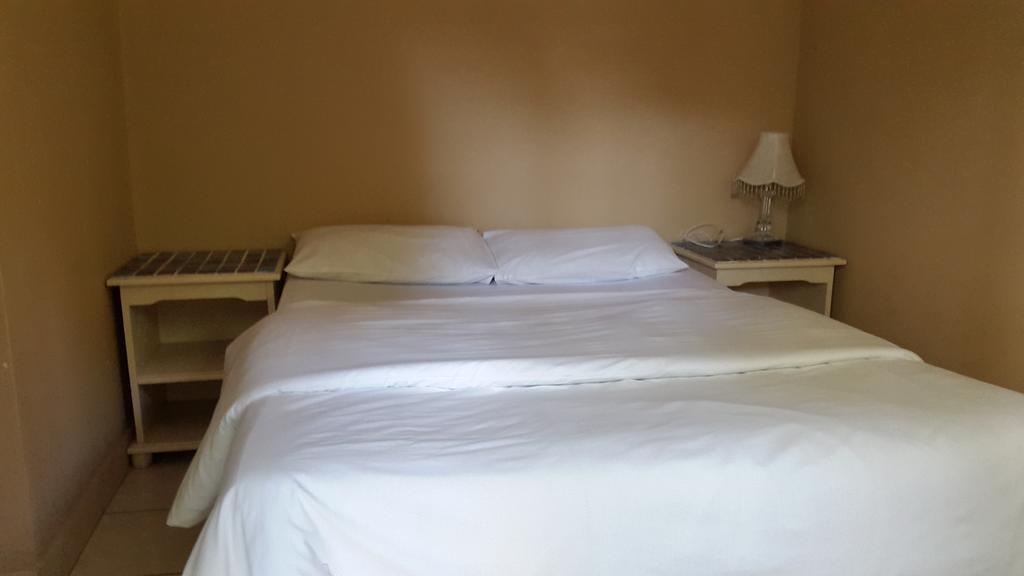 Accoustix Backpackers Hostel Йоганнесбурґ Екстер'єр фото